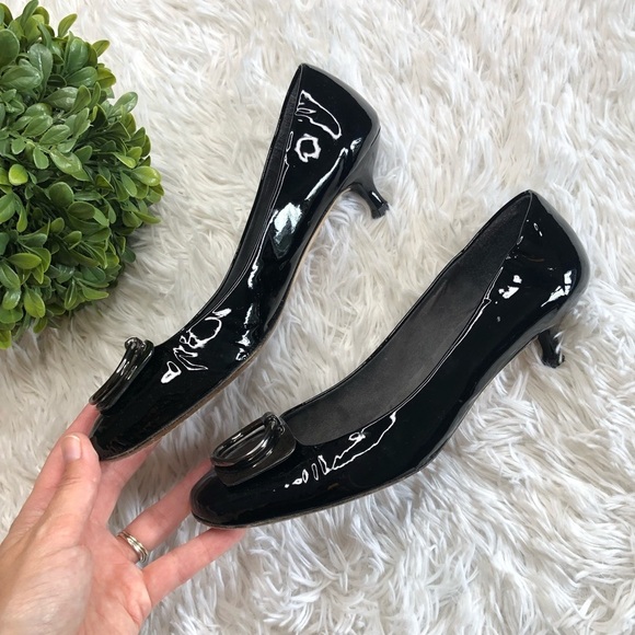 Stuart Weitzman Serina black patent pumps KK - Picture 2 of 9